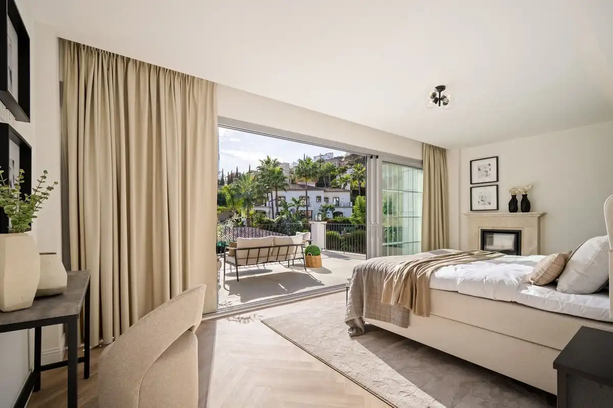 Bedroom of Detached homes for sale in Benahavís  with Terrace