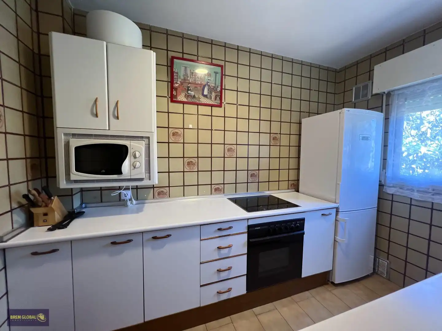 Kitchen of Detached homes for sale in La Cabrera  with Private garden and Community pool