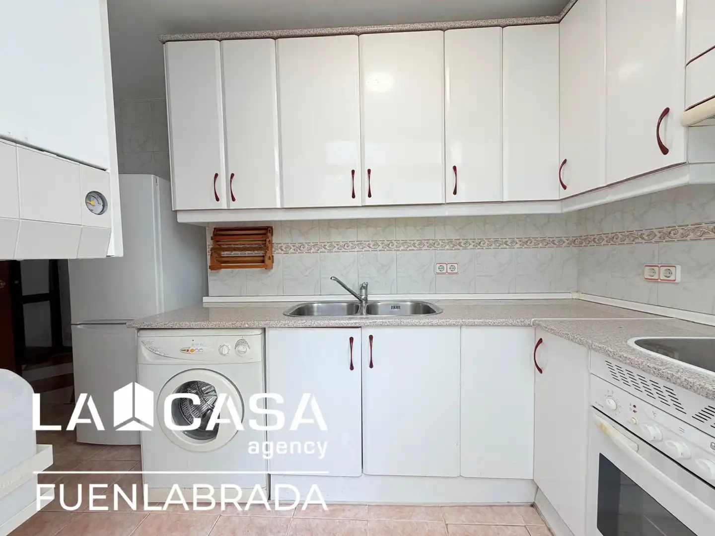 Cuina de Pis en venda en Madrid amb Calefacció, Terrassa i Traster
