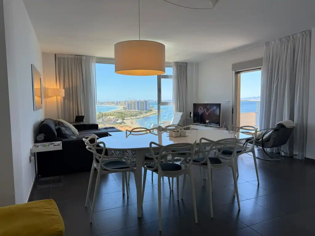 Penthouse with terrace for sale in Barrio Veneziola J (Manga)