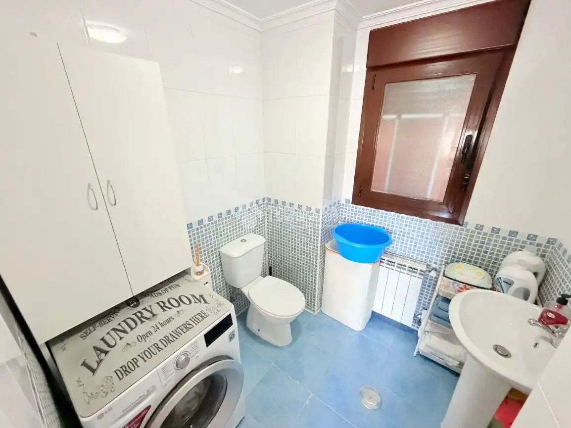 Baño de Piso en venta en Seseña con Aire acondicionado, Calefacción y Terraza