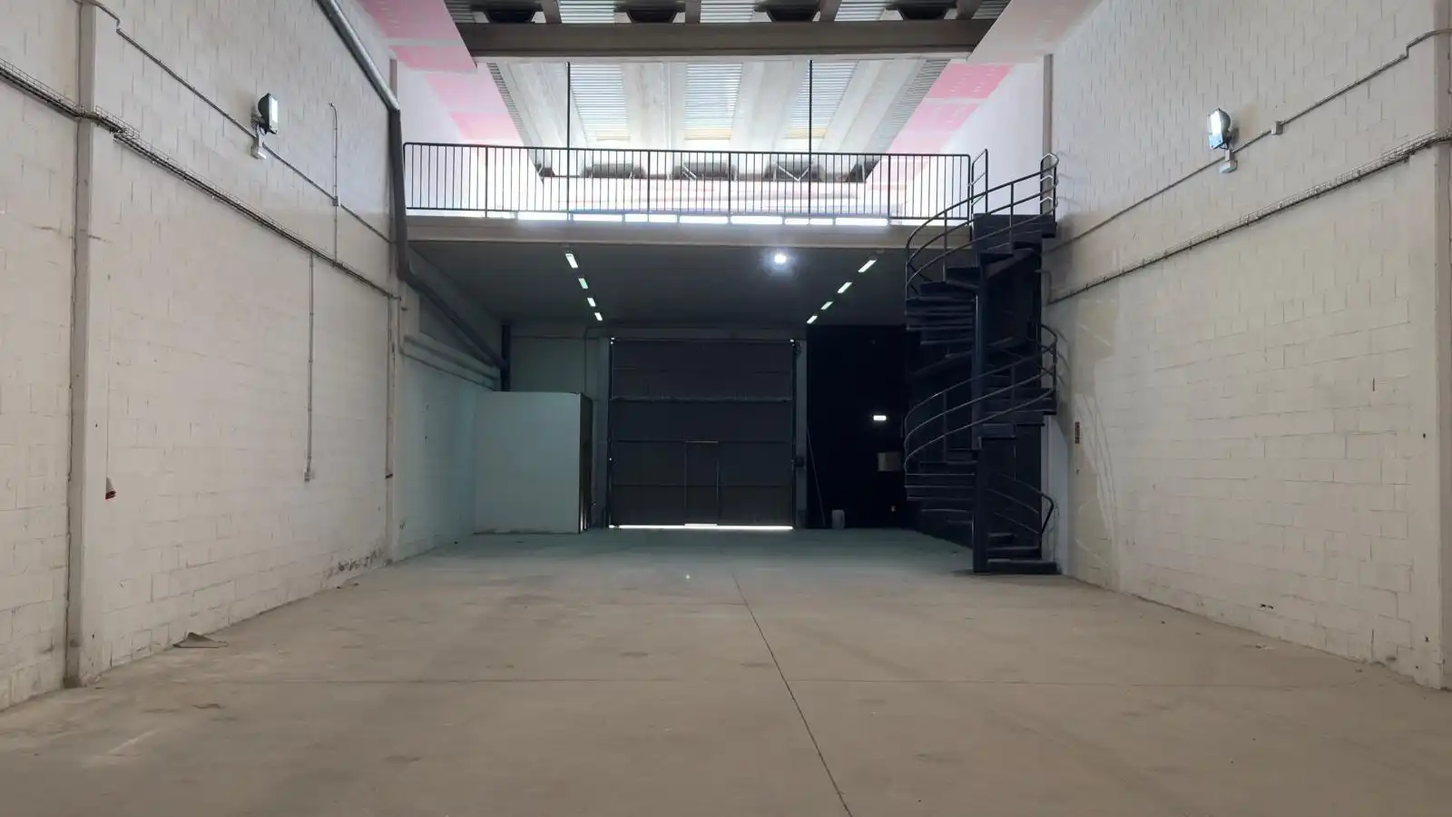 Nave industrial de alquiler en Camargo