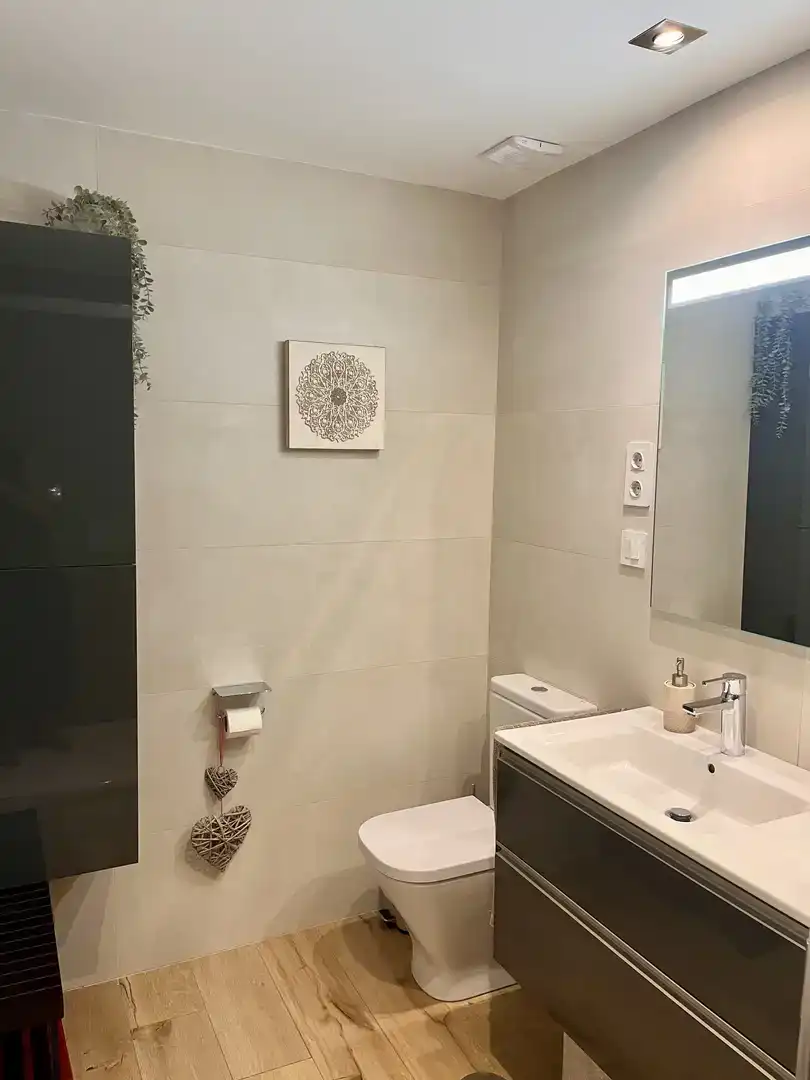 Bany de Dúplex en venda en Majadahonda amb Aire condicionat, Piscina i Balcó