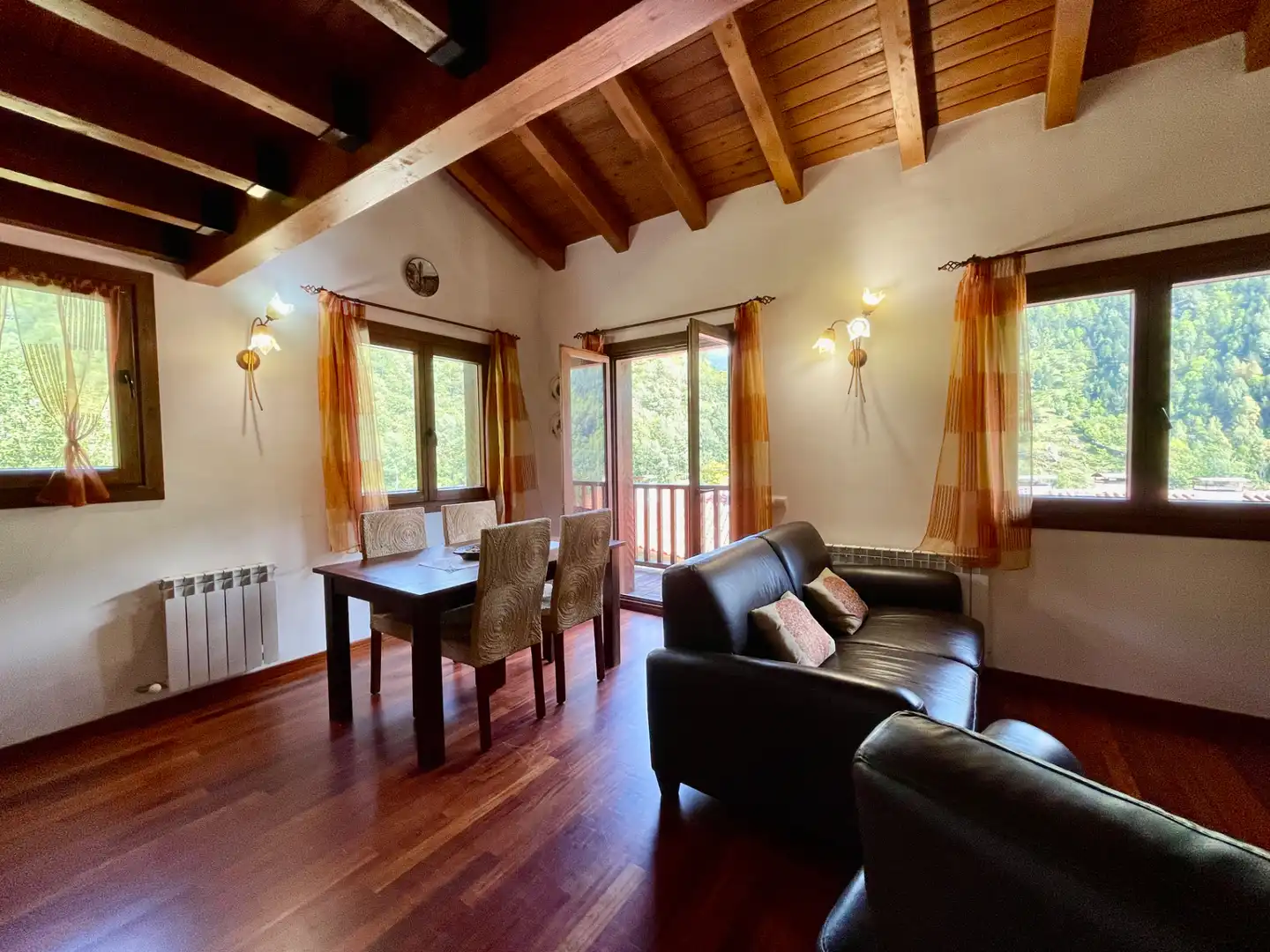Living room of Duplexes for sale in Setcases  with Heating, Parquet flooring and Furnished