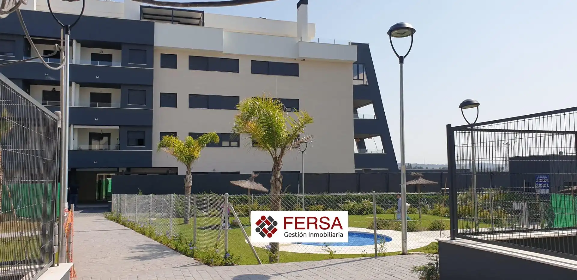 Vista exterior de Piso de alquiler en El Puerto de Santa María con Aire acondicionado, Calefacción y Terraza