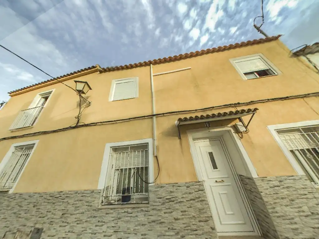 Vista exterior de Piso en venta en Calasparra