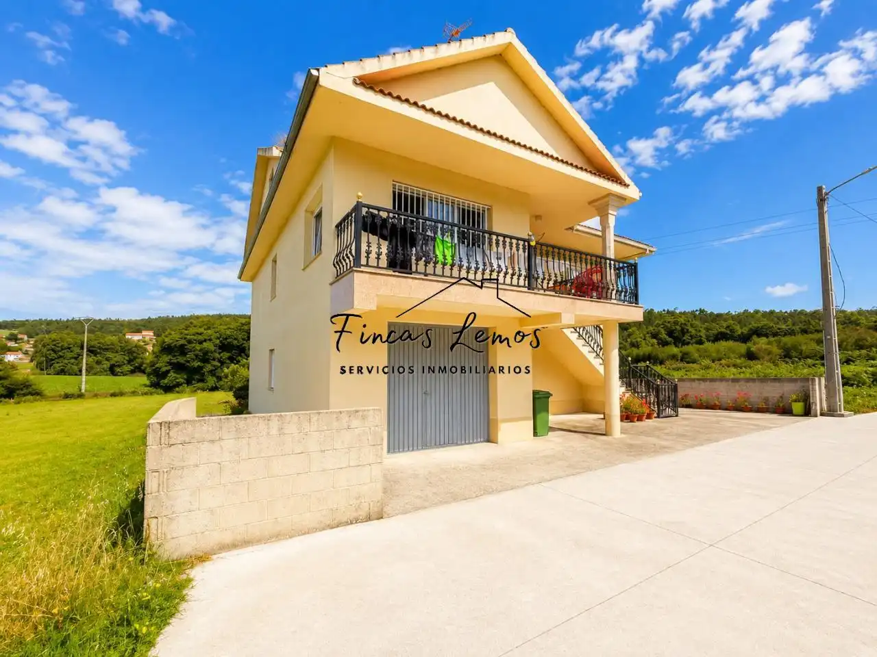 Casa con terrazza in vendita a Camariñas, imagen 2