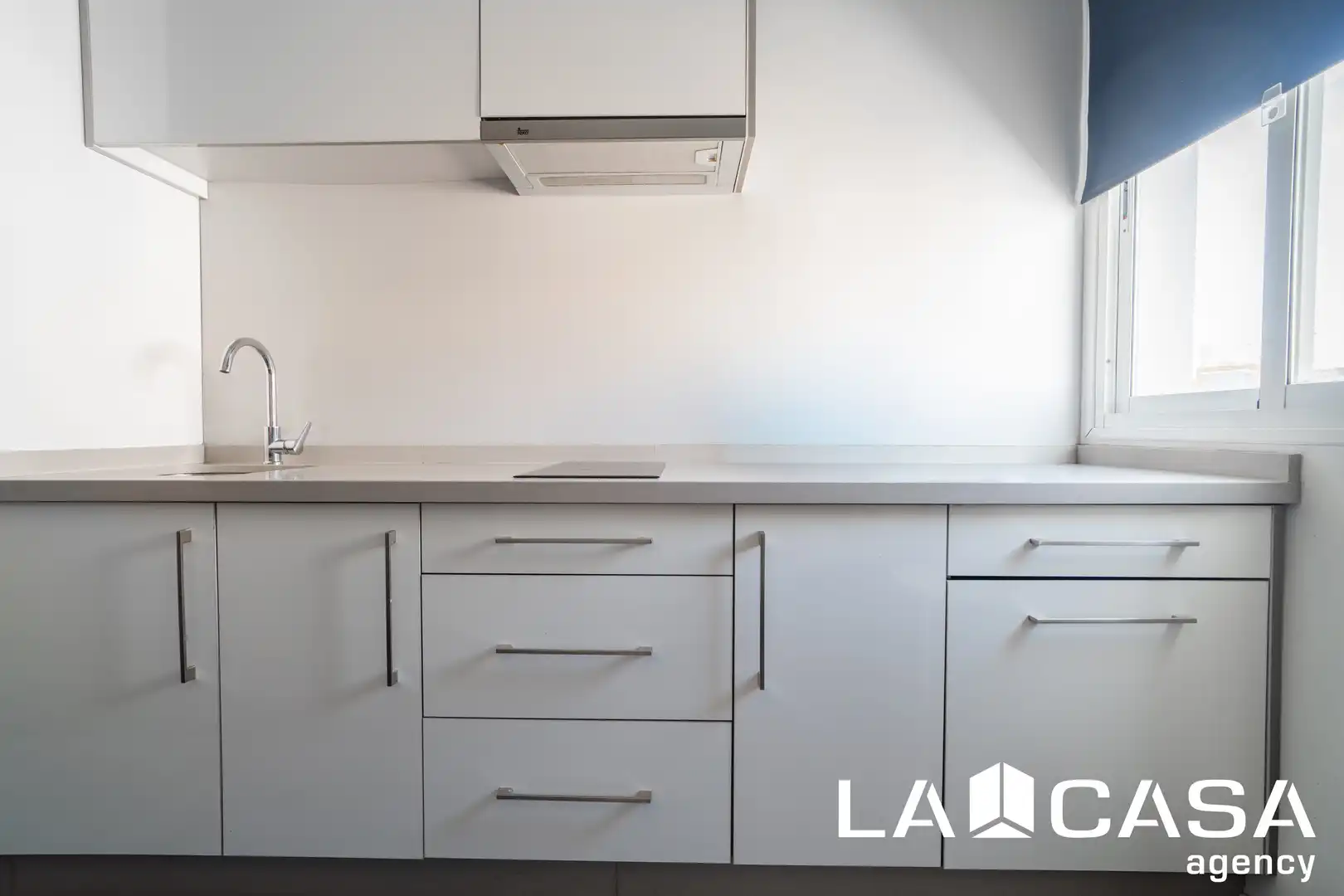 Cocina de Piso en venta en Dos Hermanas con Aire acondicionado