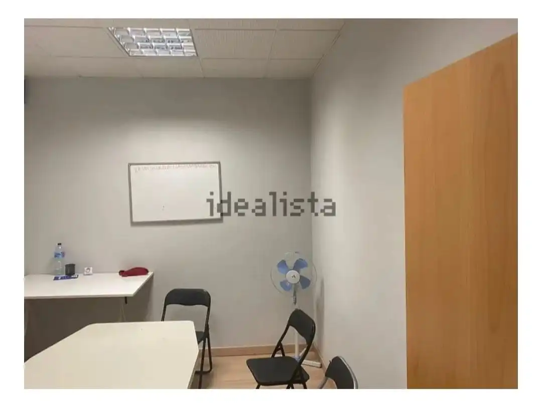 Oficina en venda en Granada