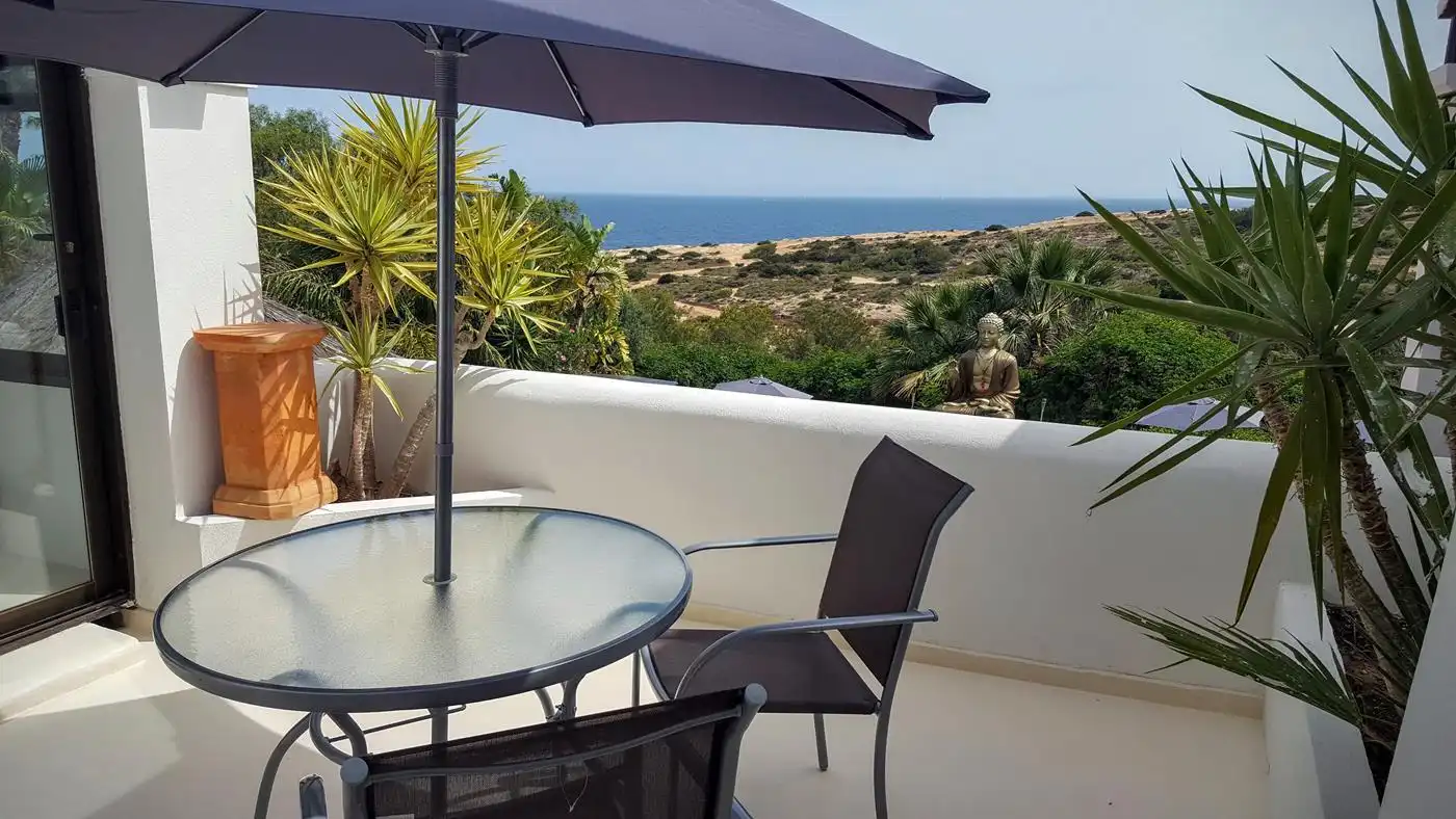 Chalet con piscina en venta en Cap Martinet, imagen 6