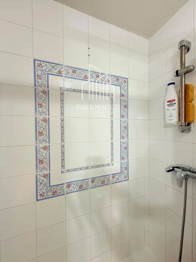 Baño de Apartamento en venta en Garrido