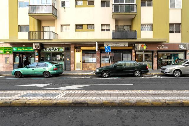 Local comercial en Alquiler en Paseo de Cayetano de Lugo en Arenales - Lugo - Avda. Marítima