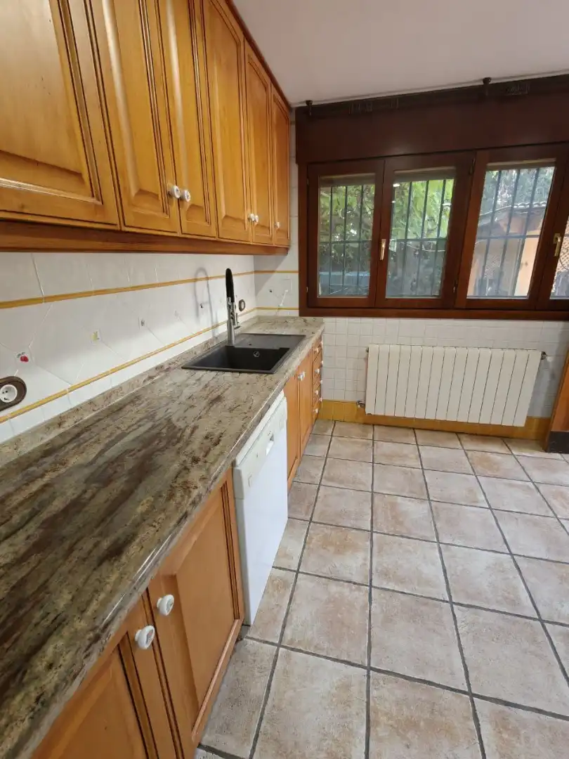 Cocina de Casa o chalet de alquiler en San Vicente del Raspeig / Sant Vicent del Raspeig con Aire acondicionado, Calefacción y Jardín privado