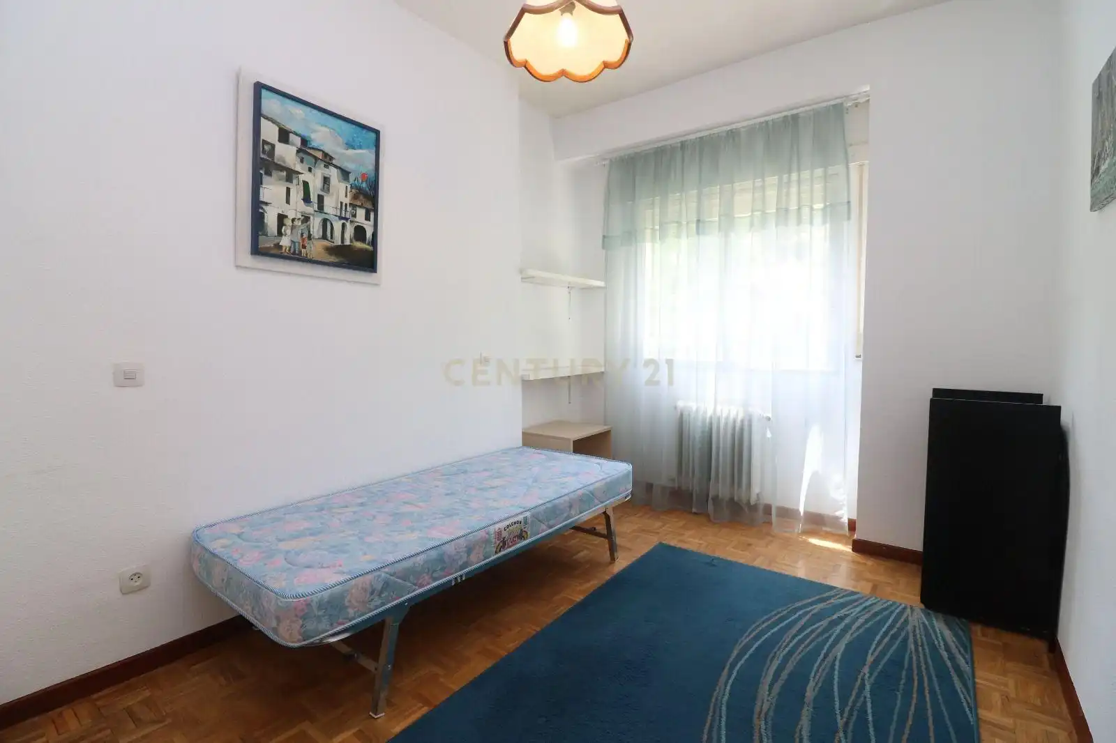Habitación de Apartamento de alquiler en El Espinar con Trastero, Horno y Lavadora