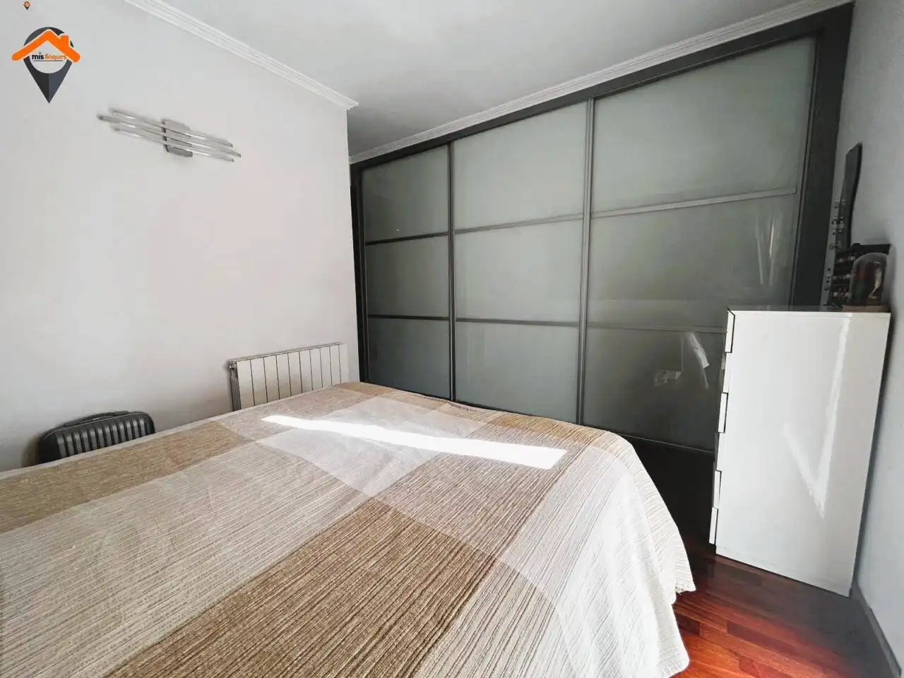 Habitación de Piso en venta en Sabadell con Aire acondicionado, Calefacción y Parquet