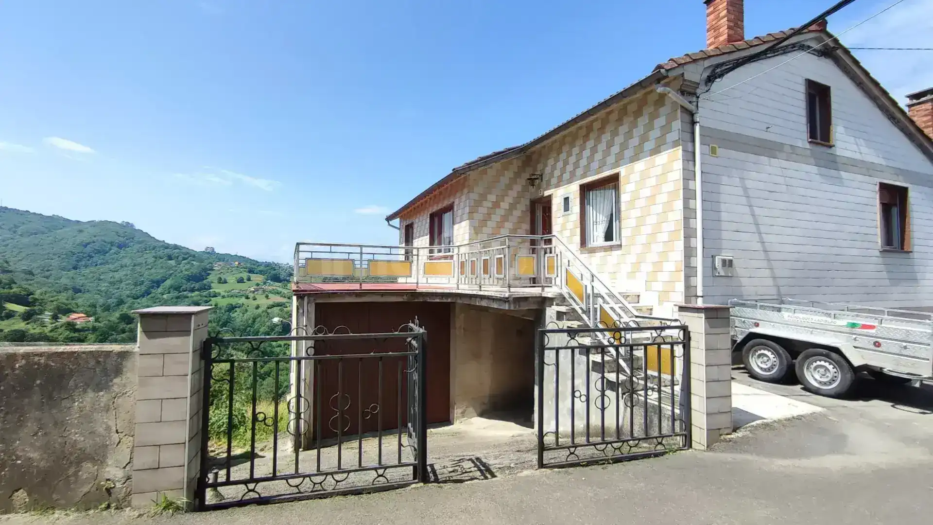 Vista exterior de Casa o chalet en venta en Langreo con Calefacción y Terraza