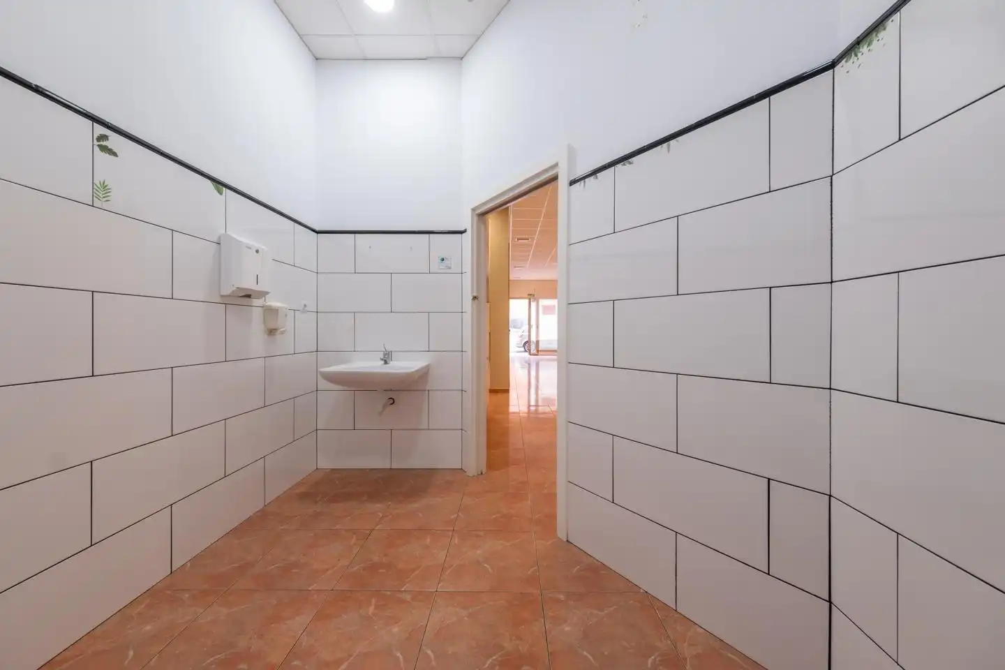 Bathroom of Commercial properties for sale in Santa María de Guía de Gran Canaria