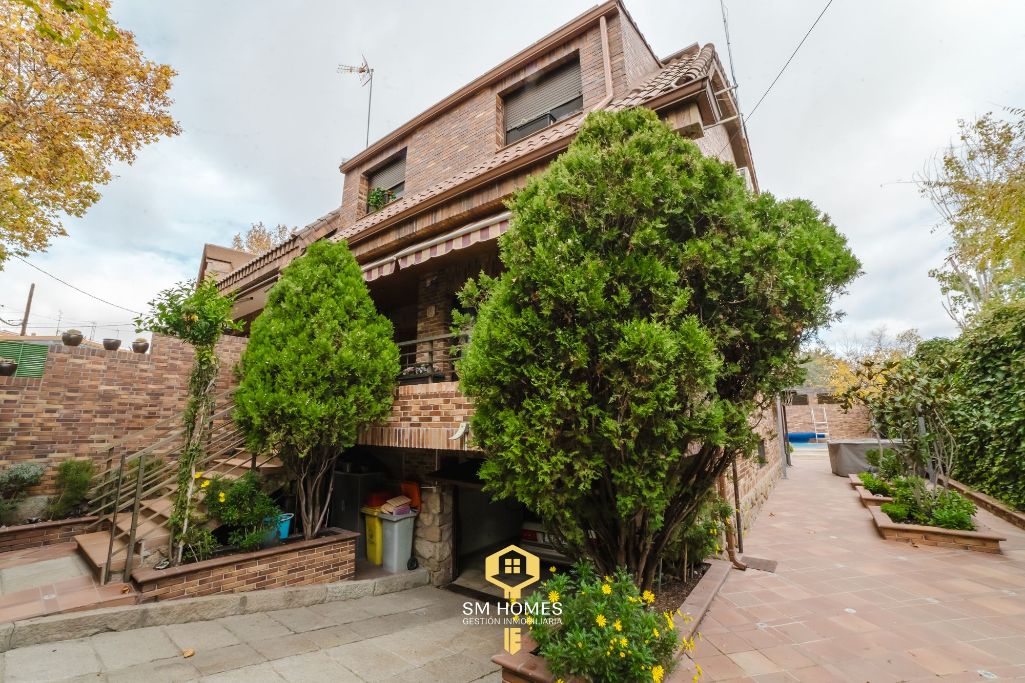 Vista exterior de Casa o chalet en venta en  Madrid Capital con Aire acondicionado, Calefacción y Jardín privado