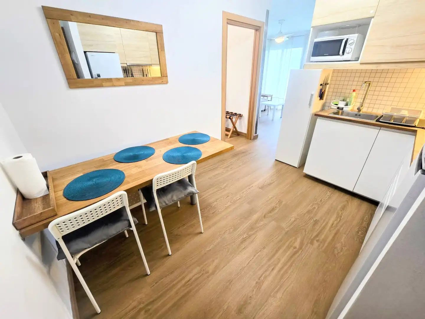 Küche von Wohnung zum Verkauf in Arona mit Privatgarten, Terrasse und Möbliert
