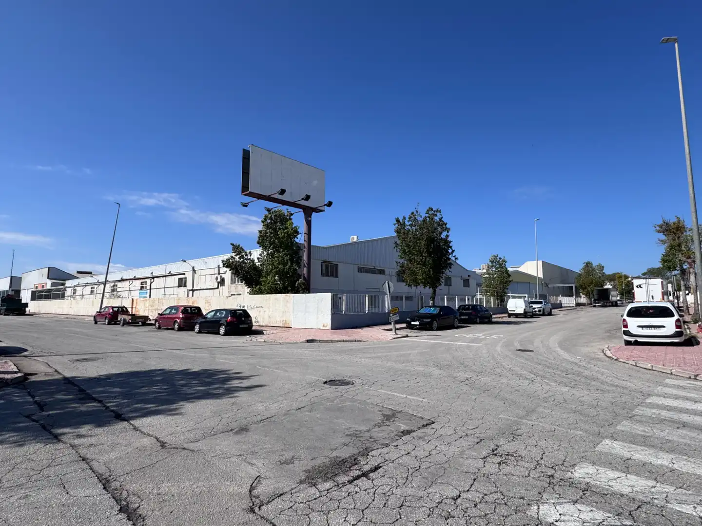 Vista exterior de Nave industrial en venta en Ceutí