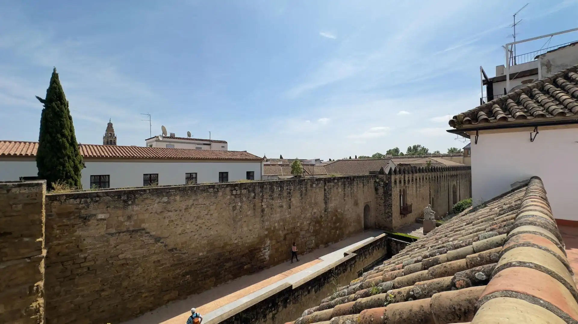 Vista exterior de Casa o chalet en venta en Córdoba con Terraza, Trastero y Amueblado