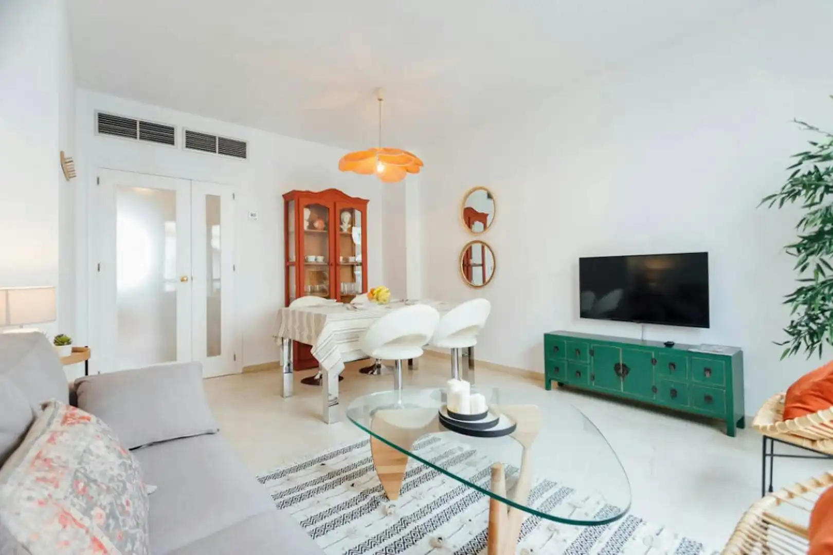 Sala de estar de Piso de alquiler en Sevilla con Aire acondicionado, Calefacción y Lavadora