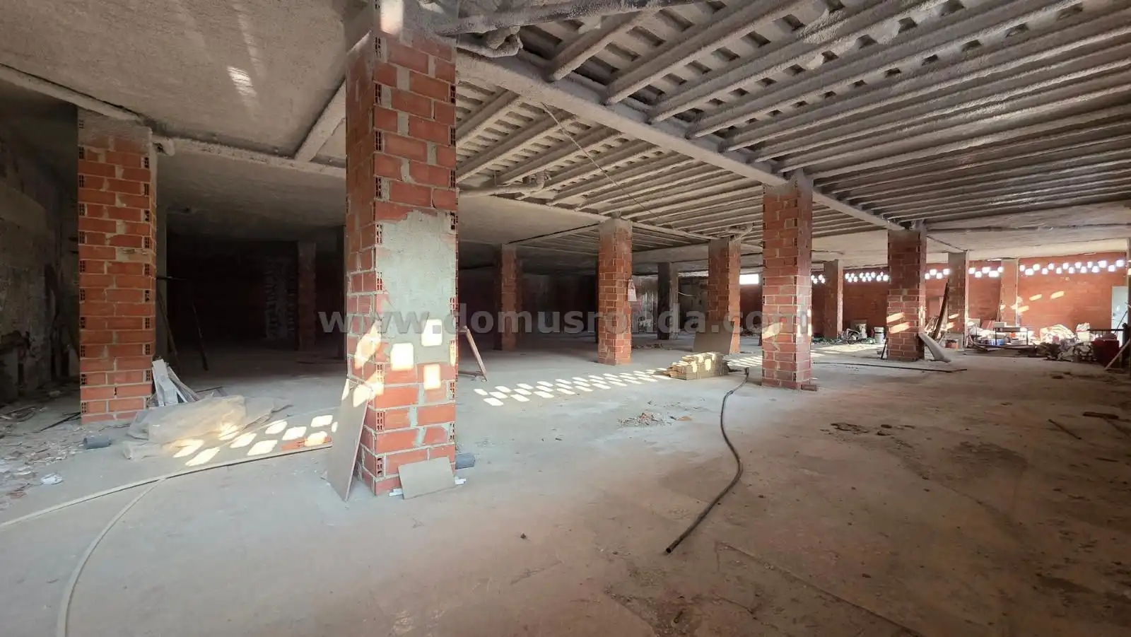 Local comercial en alquiler en Centro, imagen 2