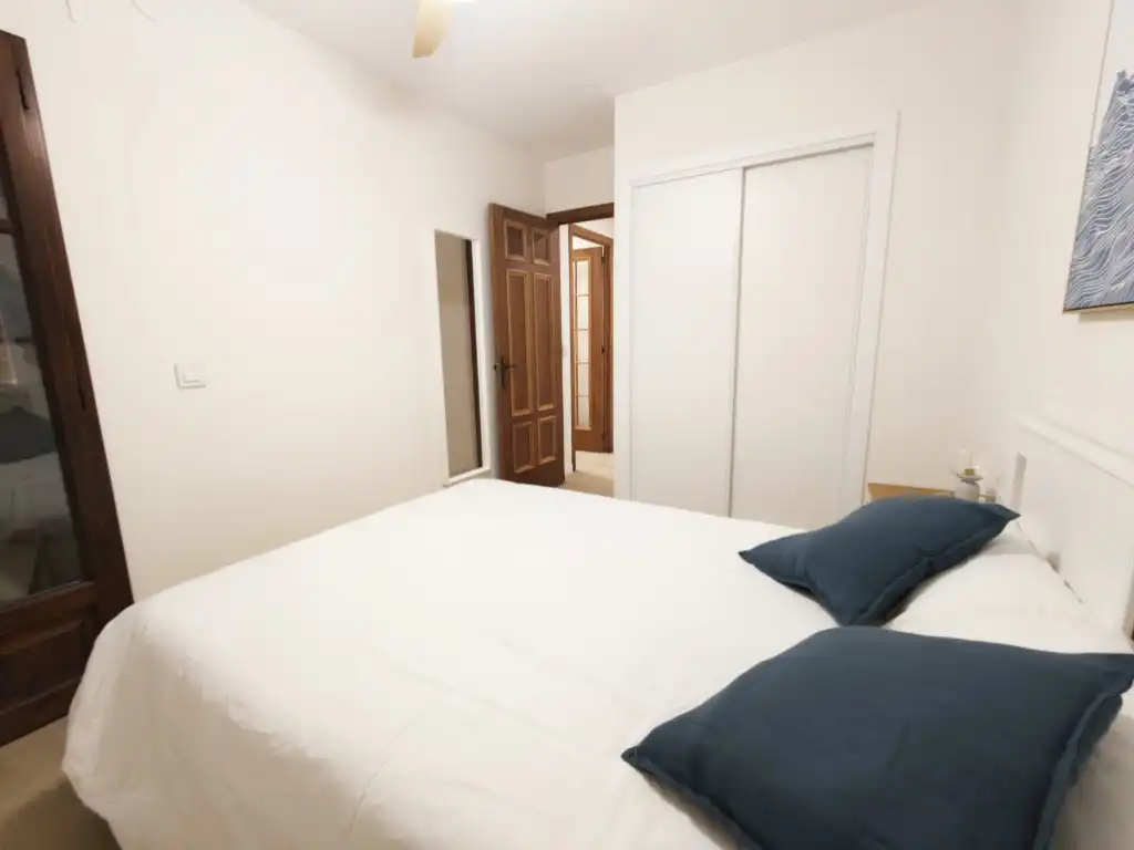 Schlafzimmer von Wohnungen zur Miete in Palamós