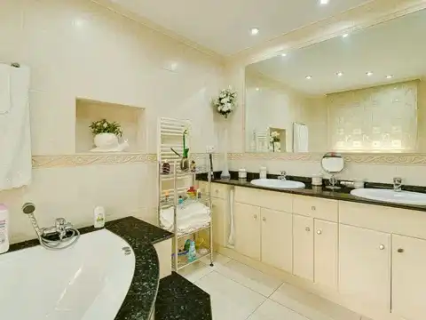 House with terrace for sale in Carrer de Sòcrates, imagen 16