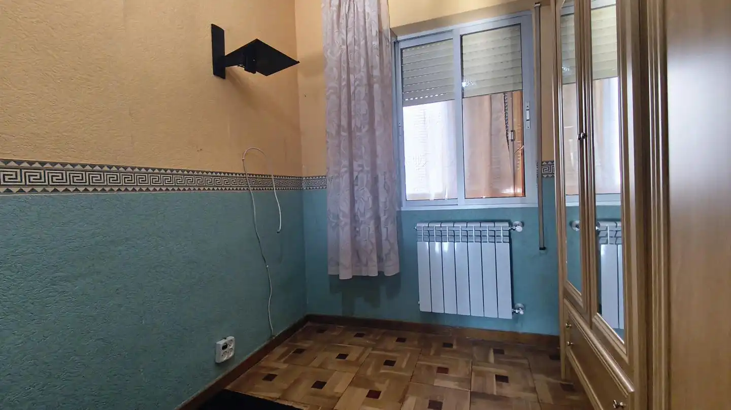Bedroom of Flat for rent in Madrid