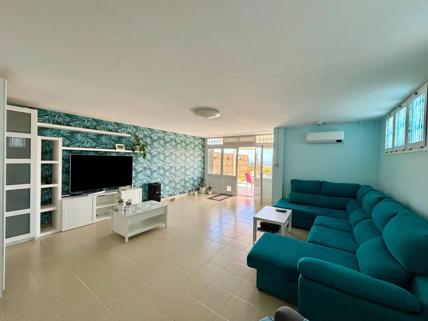 Sala de estar de Casa adosada en venta en Candelaria con Aire acondicionado, Terraza y Piscina