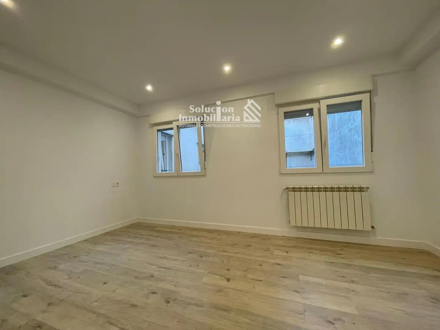 Wohnung zum Verkauf in Salamanca mit Heizung, Terrasse und Balkon