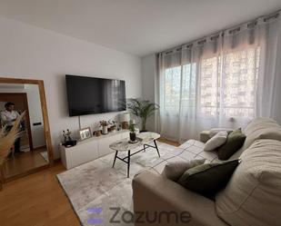 Living room of Apartment to rent in Terrassa  with Air Conditioner, Heating and Parquet flooring