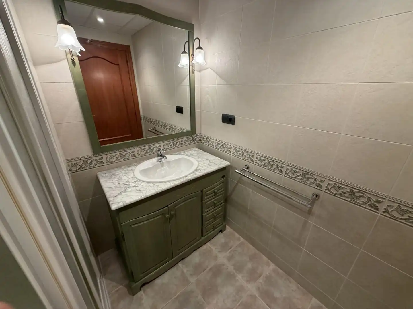 Bany de Apartament en venda en La Ràpita amb Aire condicionat, Jardí privat i Terrassa