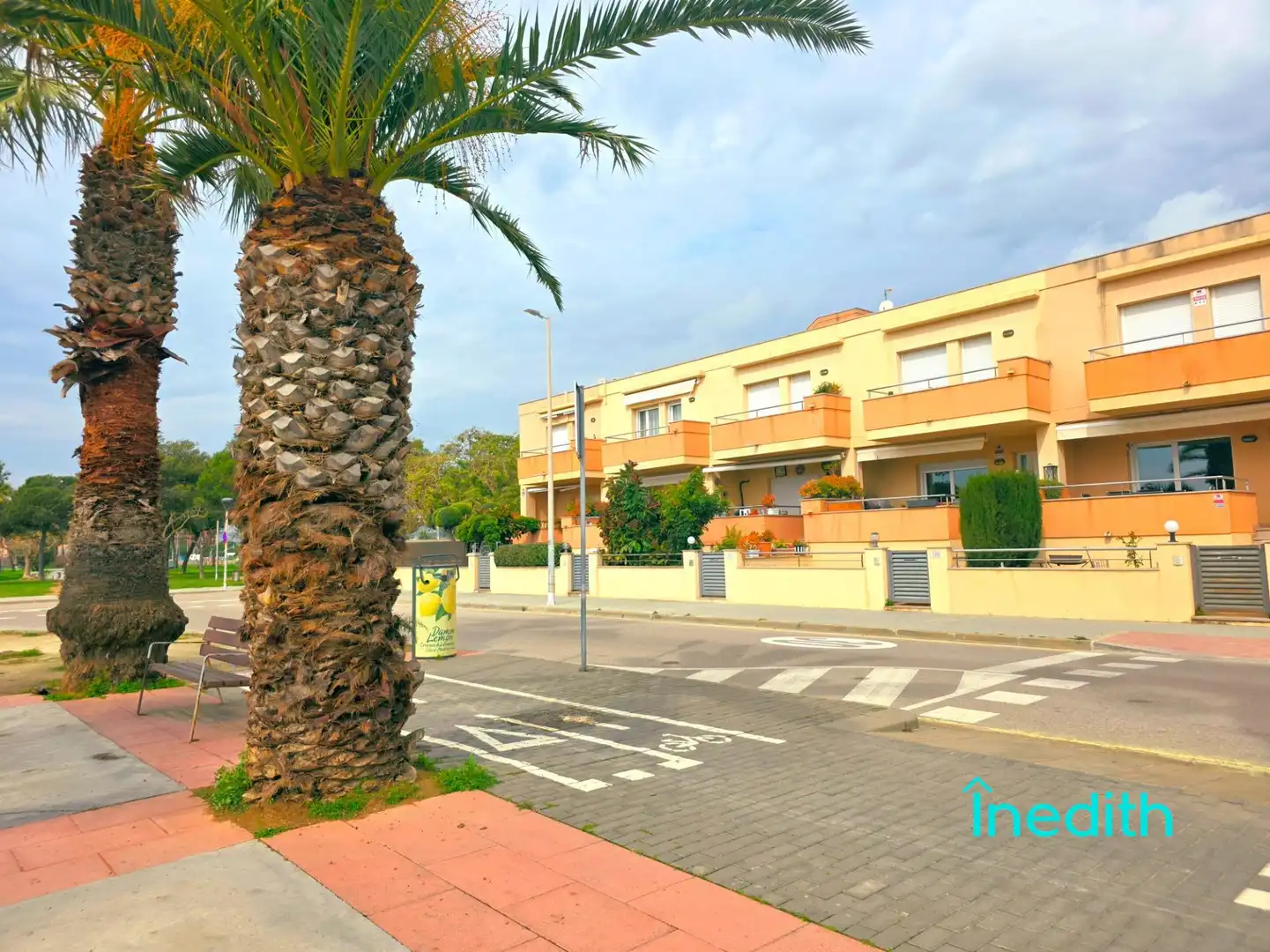 Casa adosada en venda a Passeig de la mar mediterrana, Marítim