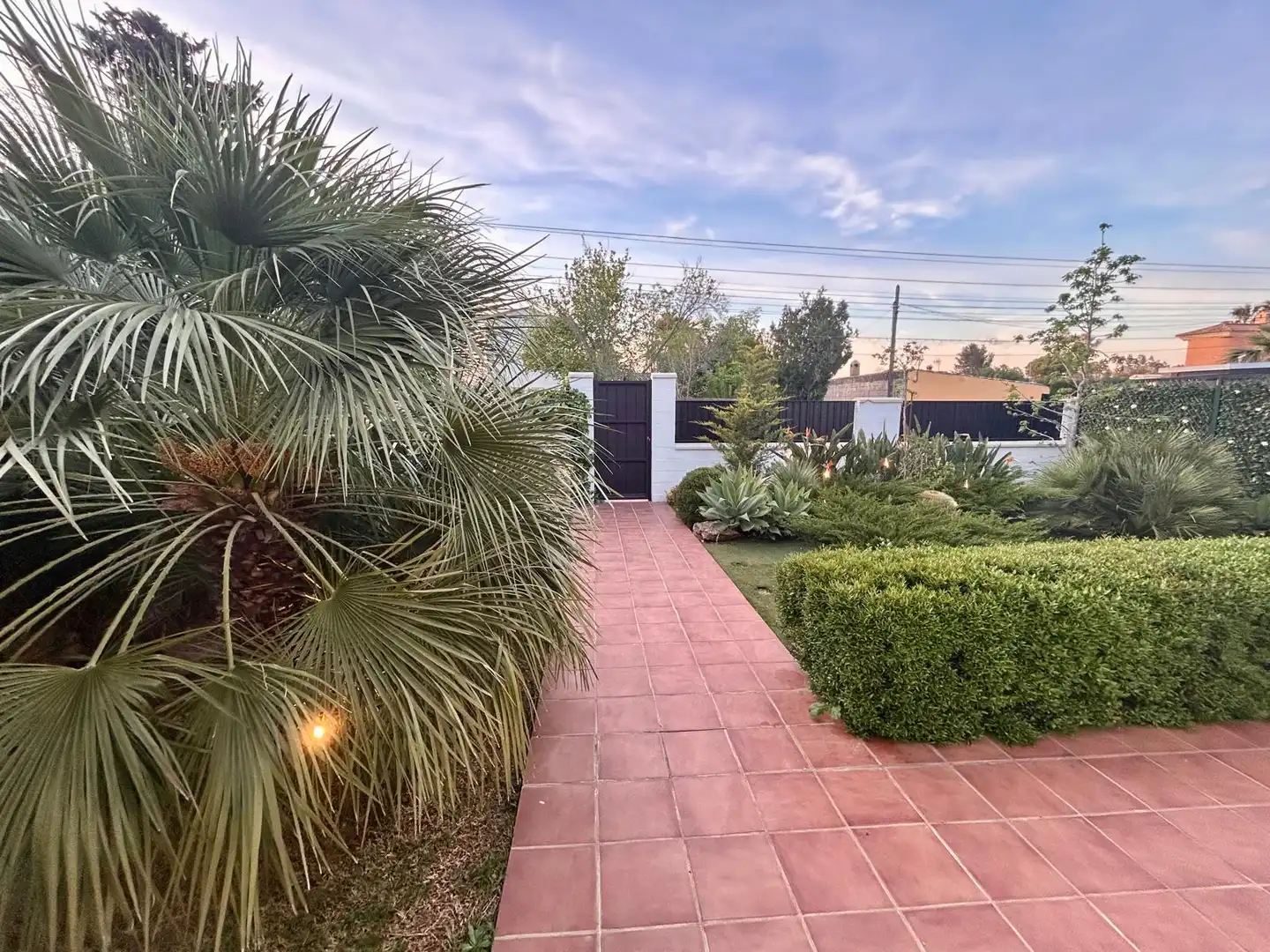 Jardí de Casa o xalet en venda en Alcalá de Guadaira amb Aire condicionat, Jardí privat i Traster