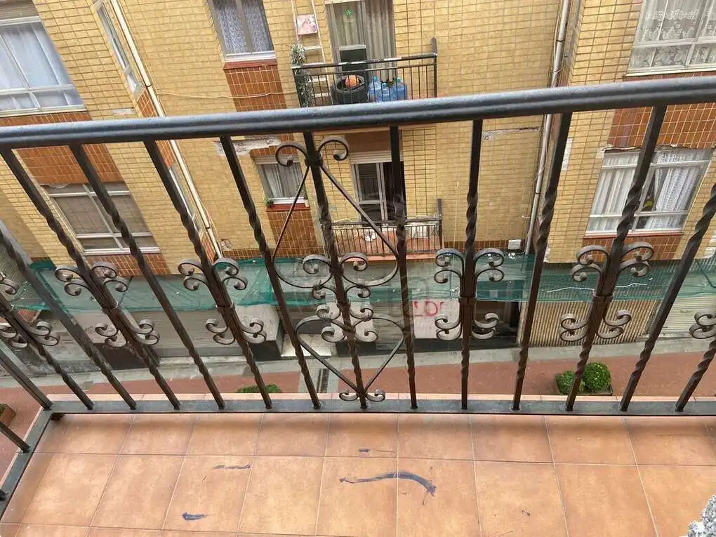 Terraza de Piso en venta en Barakaldo  con Balcón