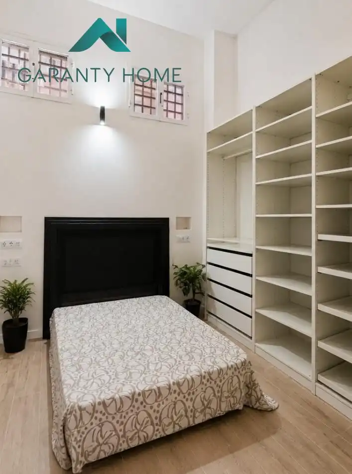 Dormitori de Apartament en venda en Madrid amb Aire condicionat i Calefacció