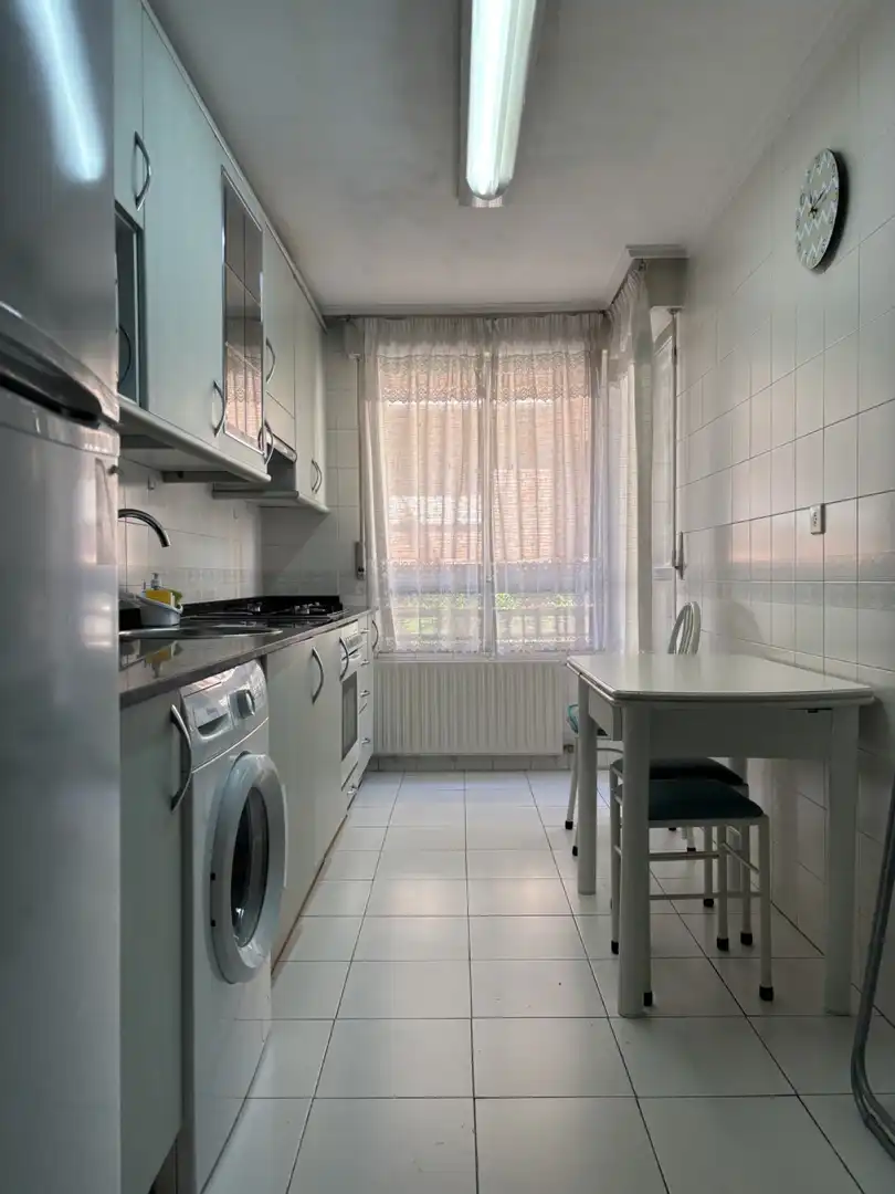 Kitchen of Flat for rent in  Logroño  with Heating, Parquet flooring and Terrace