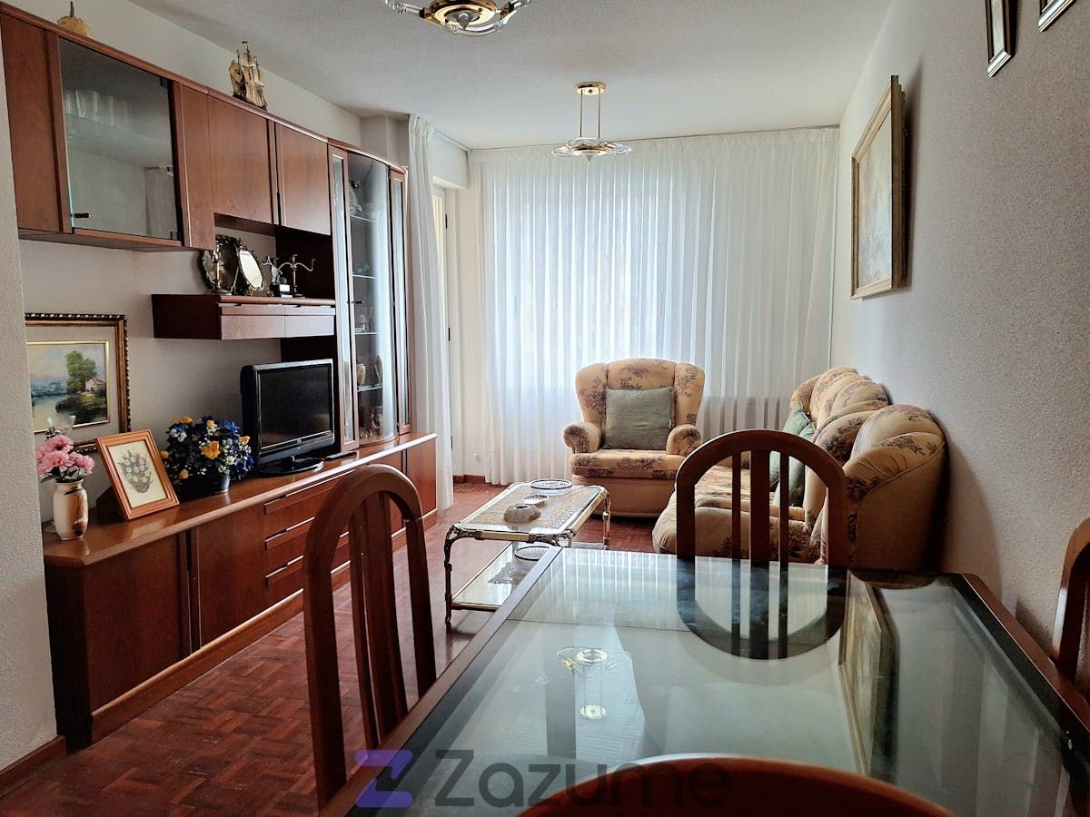 Sala d'estar de Pis de lloguer en Terradillos amb Parquet, Moblat i Forn