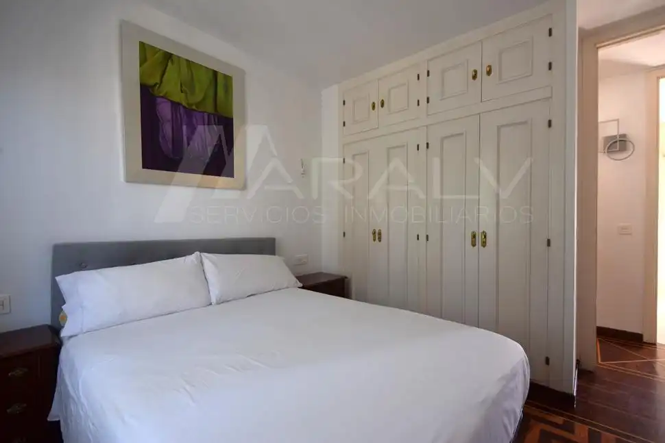 Einfamilien-Reihenhaus zur Miete in Madrid, Madrid