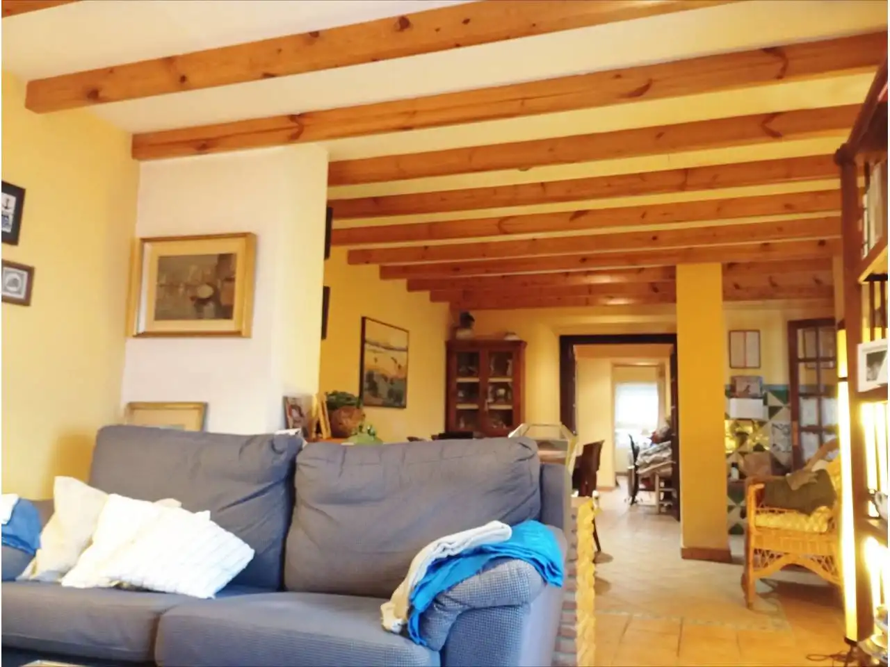 Casa con jardín en venta en Bellvei, imagen 2