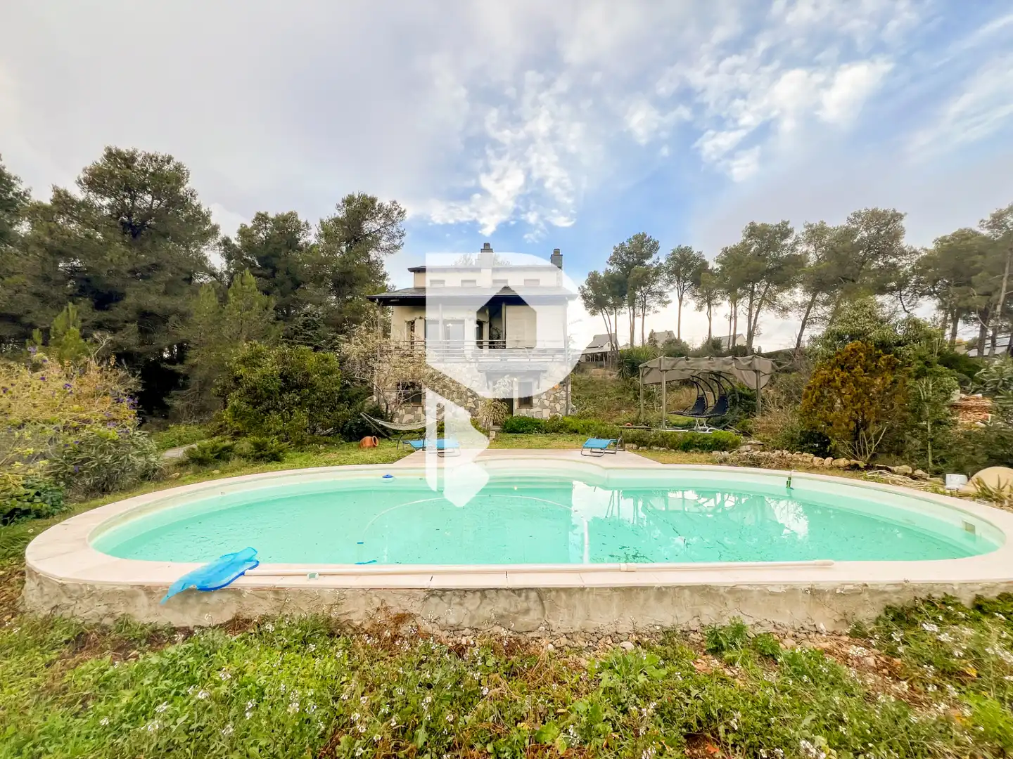 Piscina de Casa o chalet en venta en Vallirana con Aire acondicionado, Calefacción y Terraza