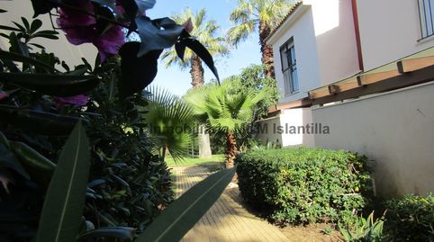 Foto 3 de Casa adosada en venta en Paseo de la Vera, Islantilla Golf, Islantilla