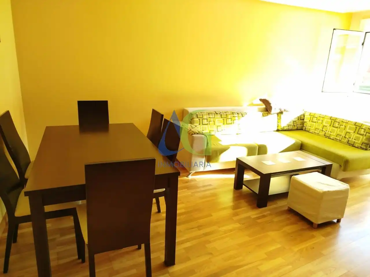 Sala d'estar de Apartament de lloguer en Villaquilambre amb Calefacció, Parquet i Traster