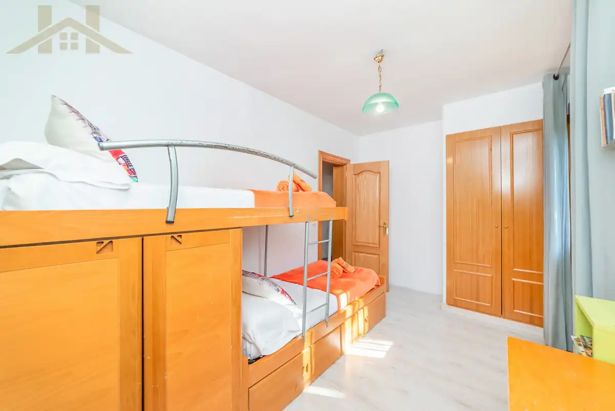 Dormitori de Casa o xalet en venda en Manzanares El Real amb Jardí privat, Terrassa i Traster