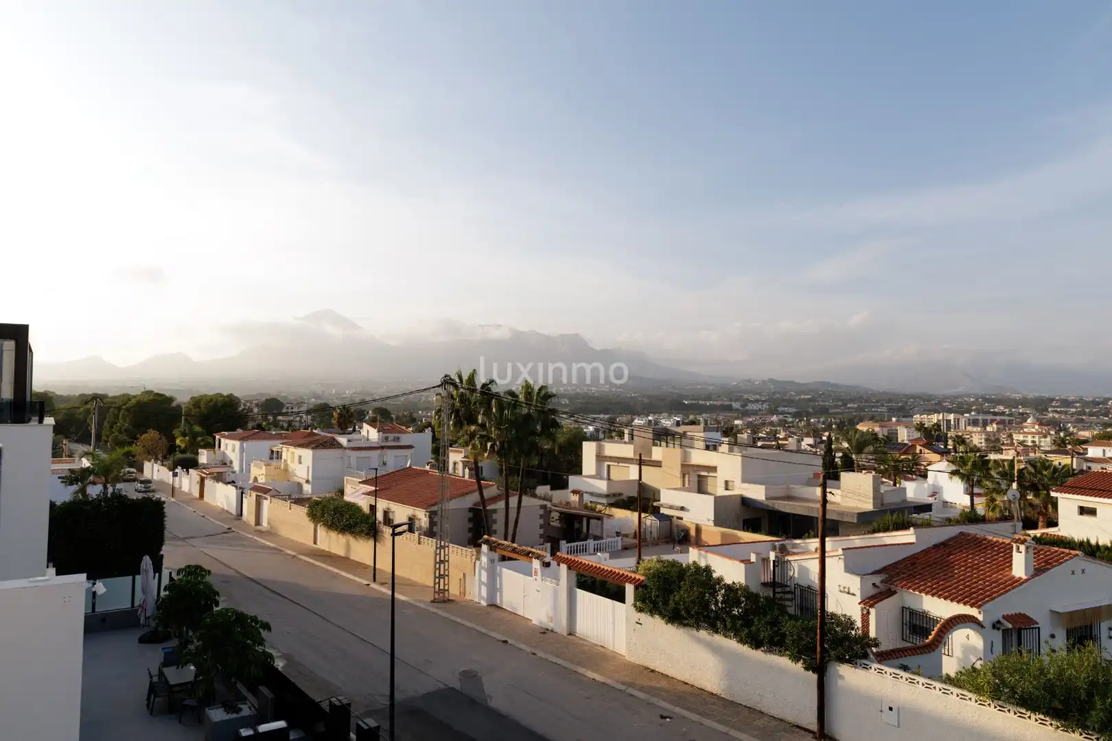 Casa aparellada amb terrassa en venda a L'Albir, imagen 14