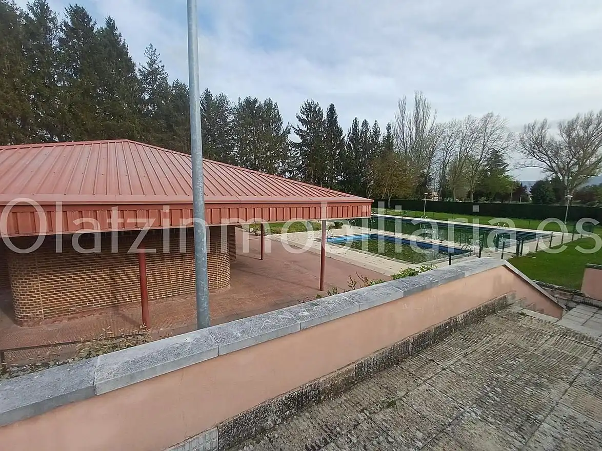 Flat for sale in Medina de Pomar  with Heating, Terrace and Community pool