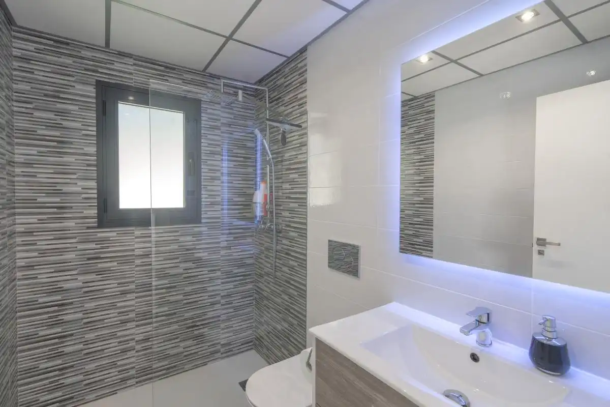 Bathroom of Houses for sale in Orihuela  with Air Conditioner, Heating and Private garden