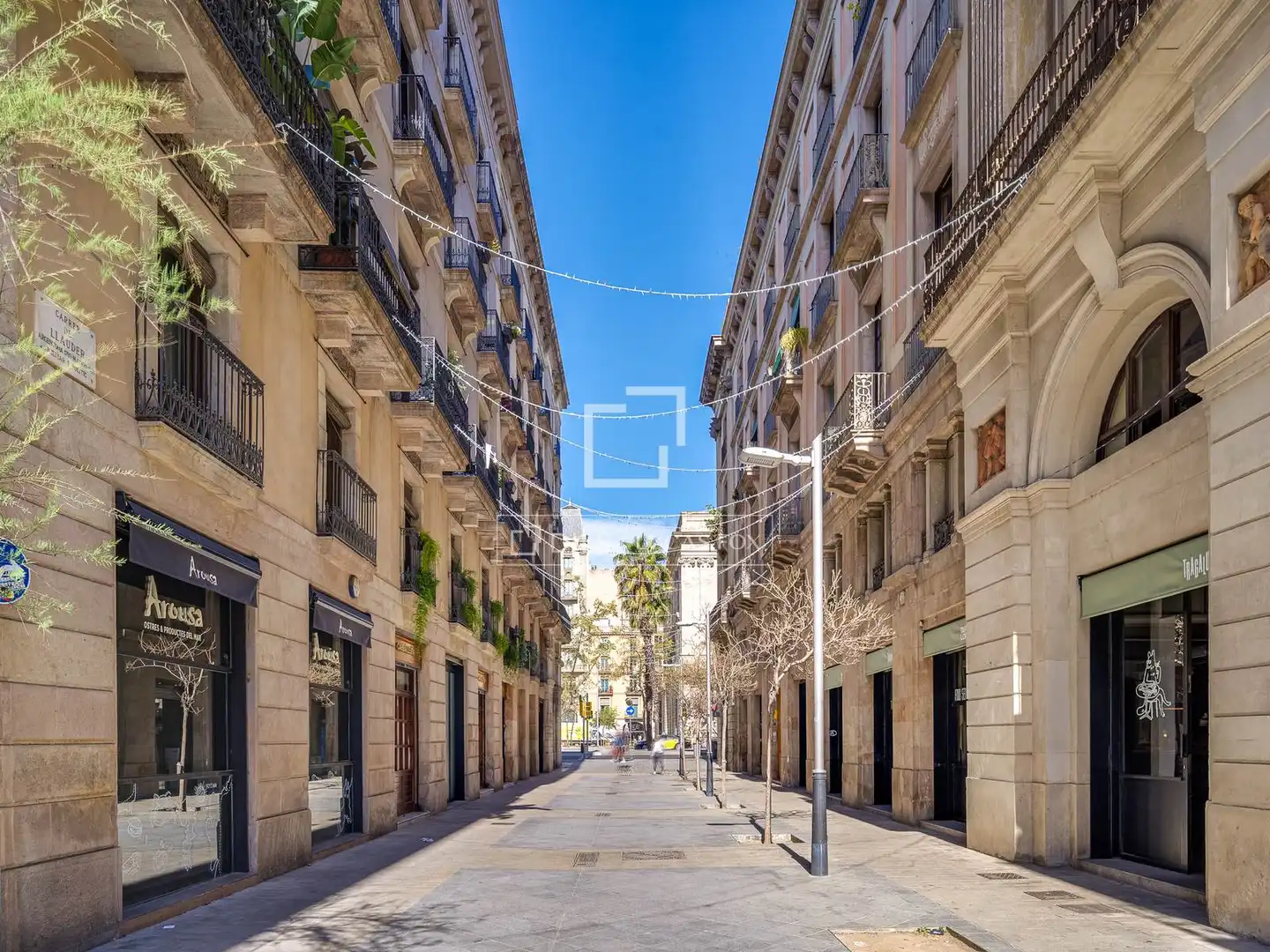 Exterior view of Flat for sale in Barcelona  with Air Conditioner, Heating and Furnished